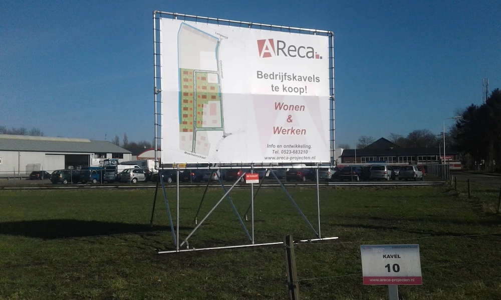 Projectbord voor bedrijfskavels